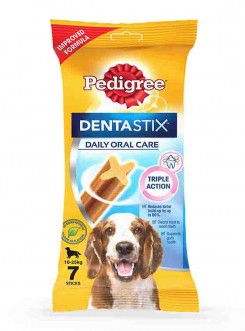 Pedigree Dentastix Dog Treat Oral Care for Adult Medium Breed 10-25 kg 180g (7 Sticks)